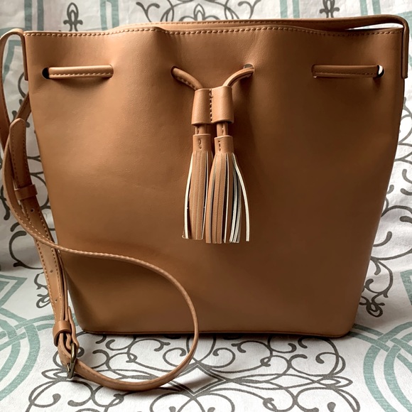 J. Crew Handbags - J. Crew Drawstring Leather Bag Camel